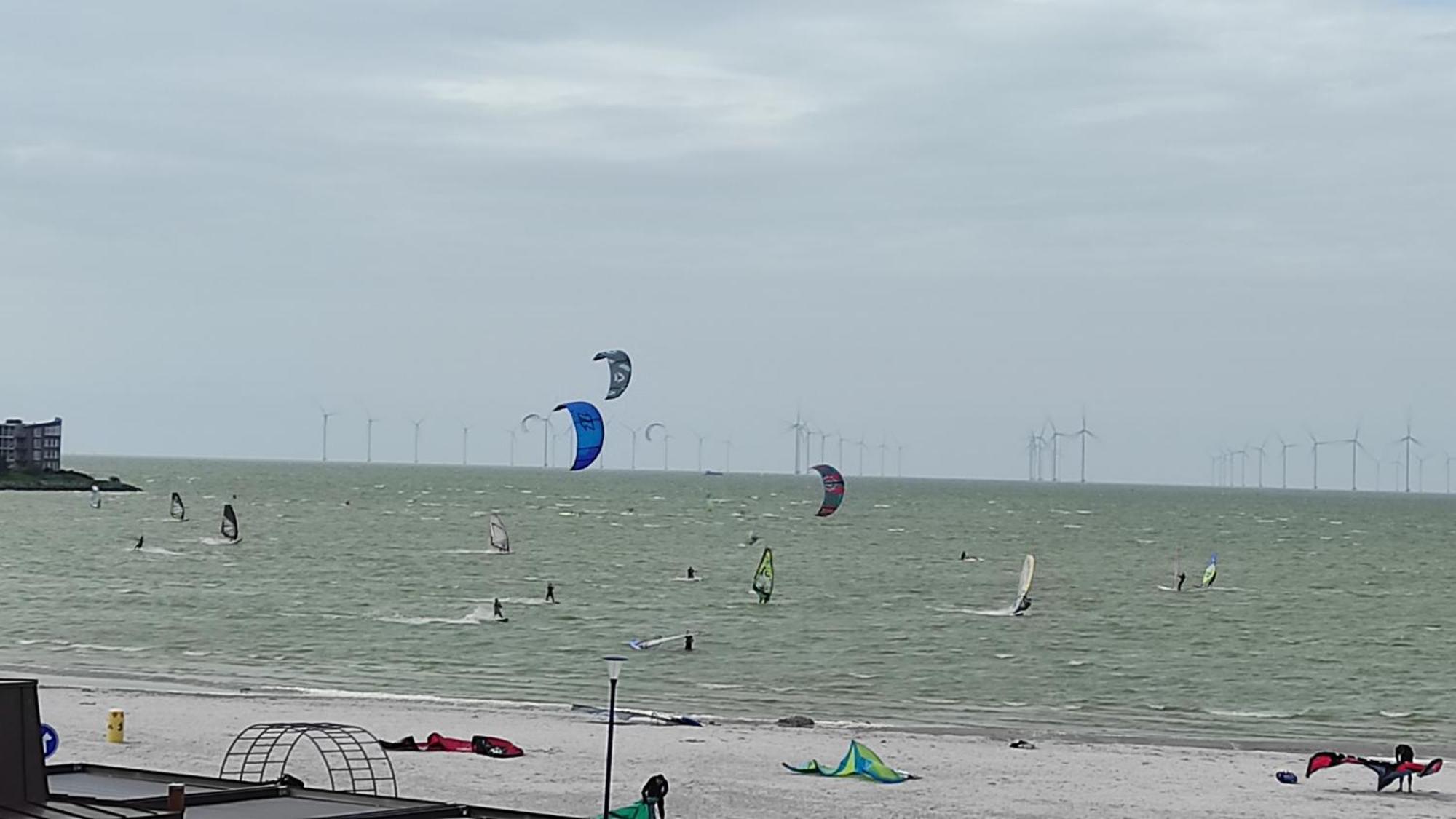 Appartement Ijsselmeer Makkum Strand 外观 照片