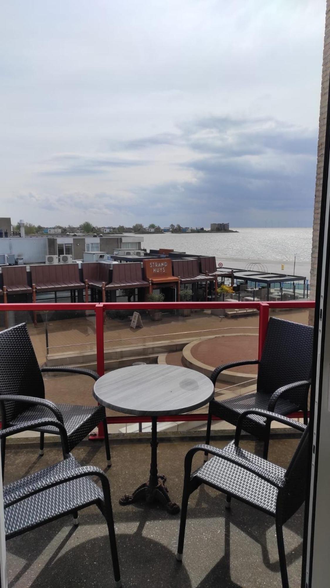 Appartement Ijsselmeer Makkum Strand 外观 照片